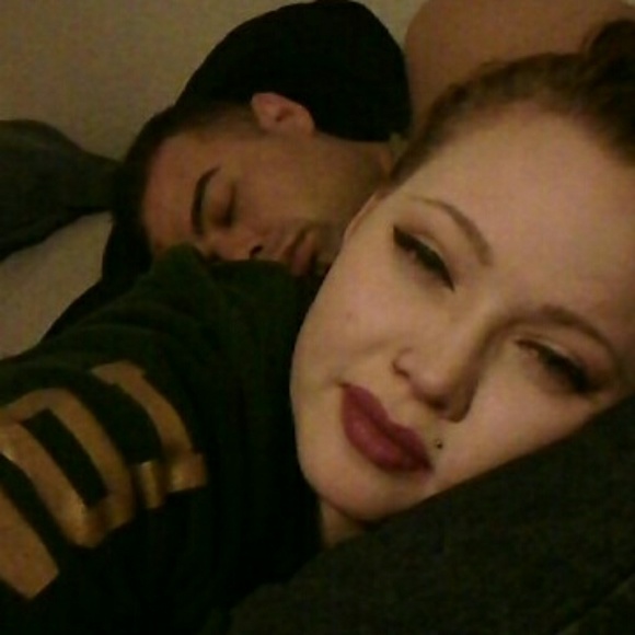 Meet your Posher, Stephanie - Picture 6 of 8